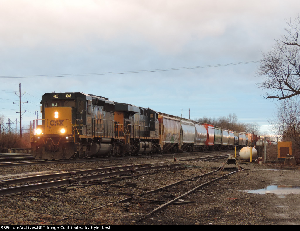 CSX 4065 on M626